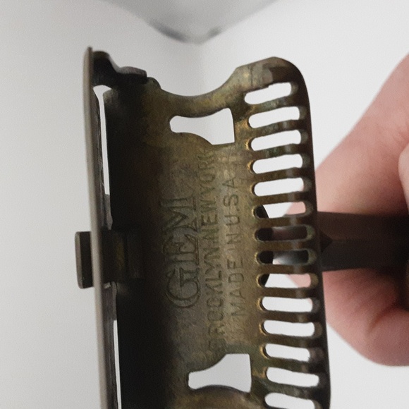 Vintage Gem Junior Brass Single Edge Safety Razor - Picture 9 of 9